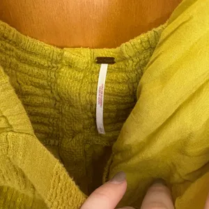 Free People Jumpsuit Womens Size 4 Mustard Yellow Puff Sleeve Wide Leg Textured‎ thumbnail 9