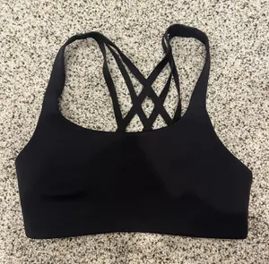 Lululemon bra  thumbnail 1
