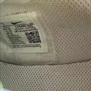 Nike Holographic White Style CV8480-300 Athletic Sport Sneakers Shoes 7 thumbnail 6