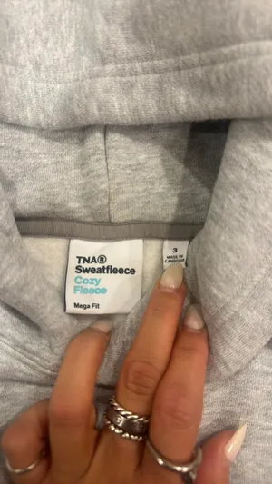 Aritzia TNA Mega Raglan Hoodie Cozy Fleece thumbnail 2
