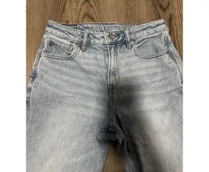 American Eagle Mom Jeans Strigid Denim Light Blue Breeze Wash Retro Size 4 Reg thumbnail 2