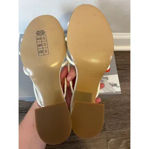 Everlane The Bow Heel in Nappa Leather Color Canvas Size 10.5 thumbnail 12