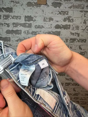 Vervet | women light wash cargo denim jeans 26 thumbnail 2