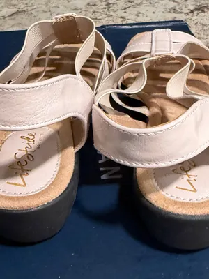 Life Stride Women’s Beige Strappy Wedge Slip On Comfort Sandals 8M thumbnail 4