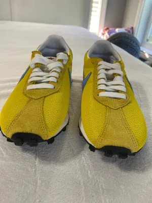 Nike LD-1000 Women’s 7.5 Lightning Yellow, University Blue, NWOB fast shipping thumbnail 2