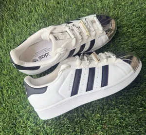 adidas Superstar MT Metal Toe Size 7.5 Us thumbnail 1