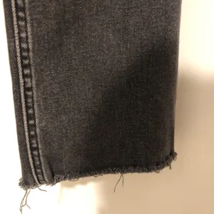 Everlane Women's High Rise Kick Crop Jeans Black Size 28 thumbnail 7