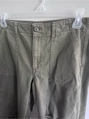 American Eagle Distressed Olive Green Women’s Pants Size 14 short thumbnail 5