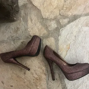 Heels Just Fabulous Shimmering Brown Glitter Heels 8 1/2 Like new-Gorgeous thumbnail 2
