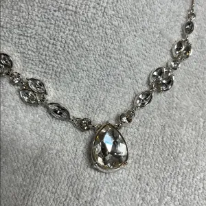 Vintage SAQ Avon Stone Silver-tone Necklace thumbnail 2