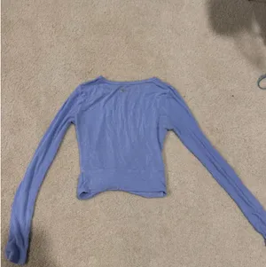 Alo Yoga Long Sleeve Top thumbnail 4