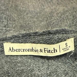 Abercrombie & Fitch Gray Knit Long Sleeve Button Down Cardigan Sweater Top Sz S thumbnail 3