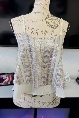 ✨ Charlotte Russe Sequin Cami Top Geometric Beaded Crop Tank White XS ✨💋💋 thumbnail 1