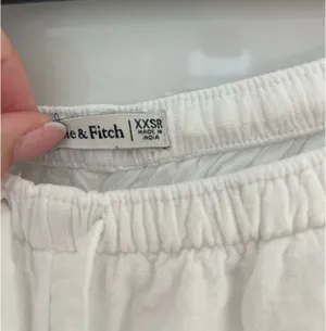 Abercrombie Linen Pants thumbnail 3