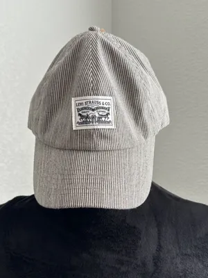 Levi's Grey Baseball Hat with Front Patch adjustable thumbnail 5
