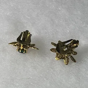 Vintage Austria green glass clip earrings. thumbnail 3
