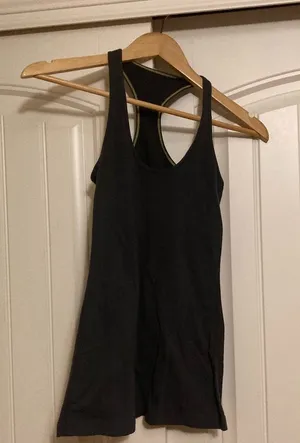 Lululemon Racerback Tank Top Dark Gray Solid Pullover Lightweight Size 4 Classic thumbnail 1
