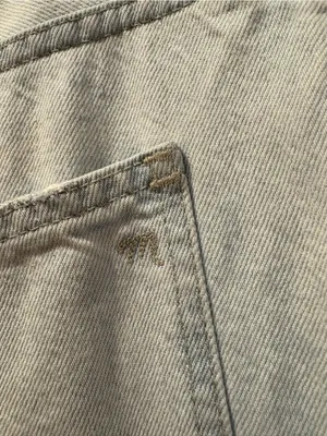 Madewell Light Blue Distressed Boyfriend Jeans size 32 thumbnail 4