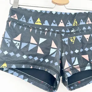 FLEO Womens Geometric Triangle Print Athletic CrossFit Booty Shorts Size S thumbnail 2