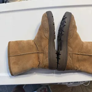 UGG Australia Ultra Short Chestnut Suede Boots Women's Size 9 Hard Sole EUC thumbnail 7