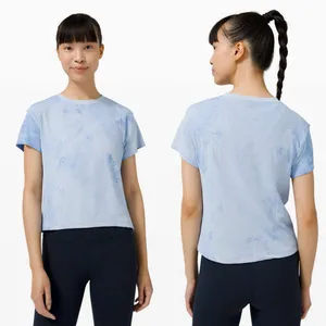 LULULEMON Train to Be Short Sleeve in Blue Linen / Chalk Wash Water Drop Size 10 thumbnail 4