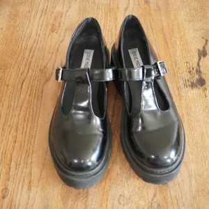 Steve Madden Women's Size‎ 8.5 Black Patent Platform Mary Jane Lug Sole Shoes thumbnail 2