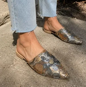 BIRDIES The Dove Gold Sequin Mules Size 7.5 thumbnail 1