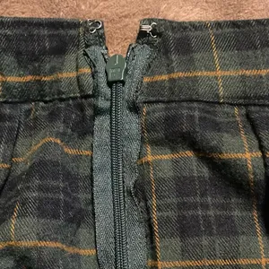 EUC Hollister Pleated Plaid Mini Skirt Size Medium School Girl Preppy Valley thumbnail 5