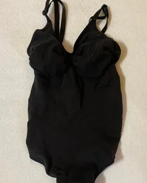 Sculpting Thong Bodysuit S/M thumbnail 4