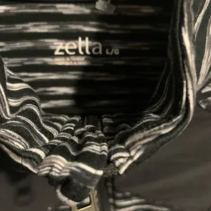 Zetta zip up jacket size large Black thumbnail 2