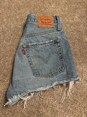 Levi’s Jean Shorts thumbnail 2