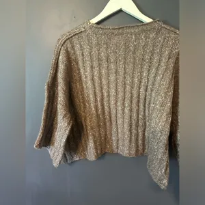 Pink lily cropped short sleeve sweater thumbnail 2