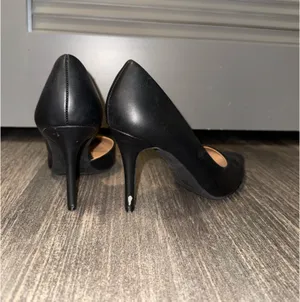 Jessica Simpson Black Heels thumbnail 4
