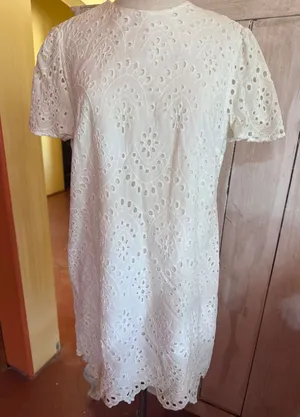 Zara Woman White Eyelet Cotton Mini Shift Dress Short Sleeve Embroidery Large thumbnail 1