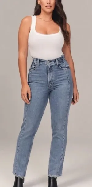 Abercrombie 28/6 Short 90s Straight High Rise Jeans Medium Wash Curve thumbnail 1