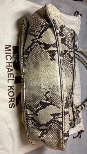 Michael Kors Handbag Leather thumbnail 4