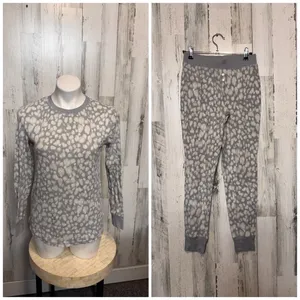 Stars Above Gray Leopard Waffle Knit Pajama Set Women’s XS thumbnail 2