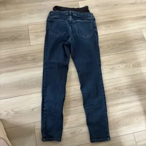 Old Navy Maternity Rockstar Skinny Jeans Premium Full Panel Dark Wash Size Large thumbnail 5