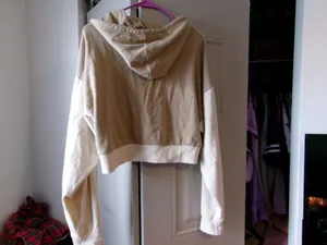 True Religion Brand Jeans cropped hoodie sweatshirt in beige/khaki size medium. thumbnail 7