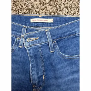 Levi's 720 High Rise Super Skinny Jeans thumbnail 2