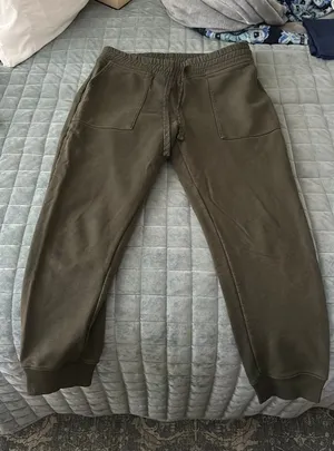 Men’s Forever 21 Sweatpants thumbnail 1