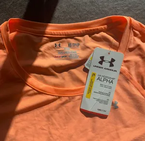 Under Armour Shirt thumbnail 2