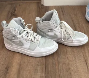 Air Jordan High Tops thumbnail 1