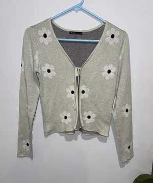 Unbranded Light Green Floral Tie-Front Sweater thumbnail 1