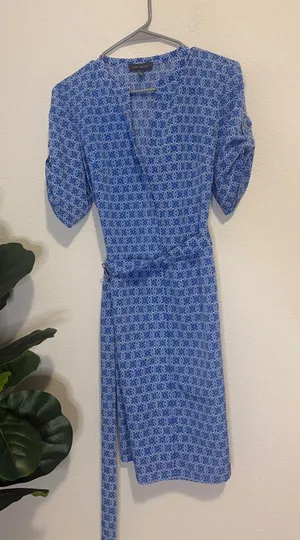 The limited size 4 blue and white belted dresse thumbnail 1