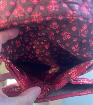 Vera Bradley| mesa red quilted lunch bag  thumbnail 13