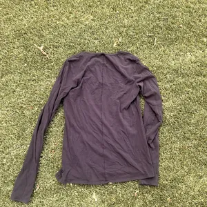 Lululemon Long Sleeve Tee thumbnail 3