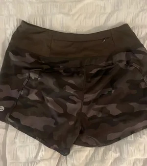 camo shorts Green Size M thumbnail 1