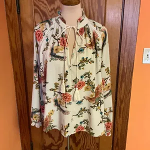 Entro Boho Floral Peasant Blouse Cream Bird Print Tassel Tie Top thumbnail 8