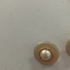 FINAL MARKDOWN Classy clip on earrings thumbnail 2